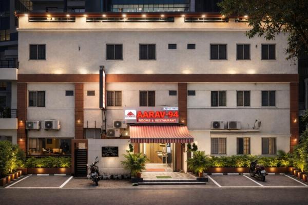 Hotel YO94, Book  Hoteller i New Delhi med parkering, Parkering