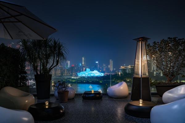 Chongqing Wuyu Shanxing Hotel, Book  Chongqing Area hoteller med pool, Swimmingpool