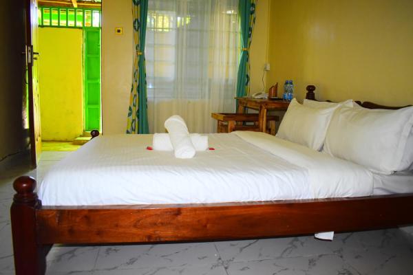Rica Lodge, Book  Ndaragwa Nyandarua