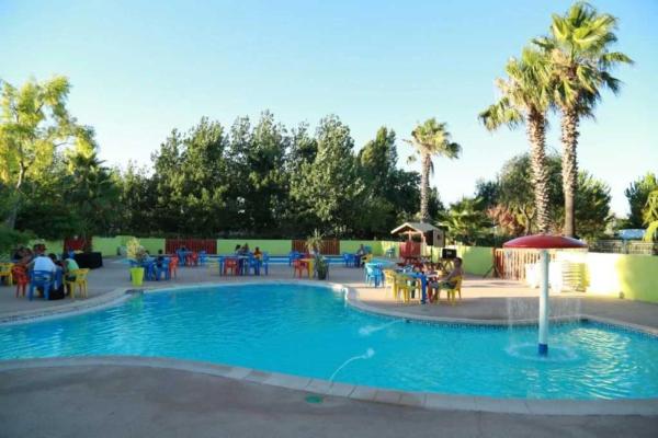 Camping 4 étoiles - Piscine - ccaffbg, Book  Villeneuve-les-Beziers 