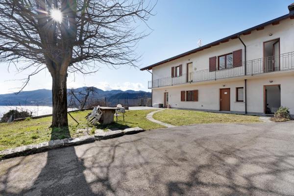 Casa Vacanza da Zia Piera, Book  Lake Orta hoteller med pool, Swimmingpool