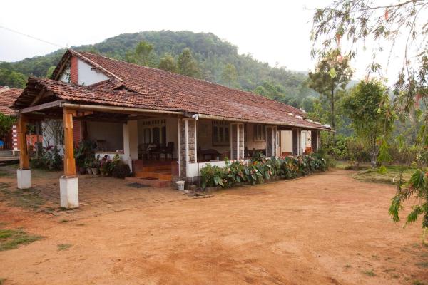 Kabbe Hillview Homestay, Book  Madikeri 