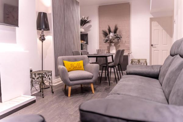 Lodging In Carrickfergus Centre, Book  Carrickfergus Antrim County