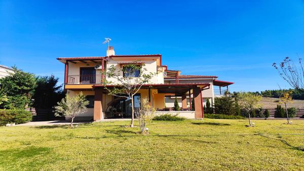 Sunny Private Villa in Sani Beach, 4 bedroom, Book  Filakaí Kassándras 