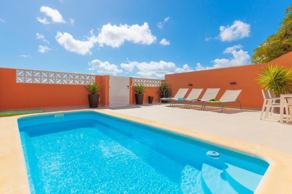 Villa tranquila con piscina privada, Book  Fuerteventura hoteller med pool, Swimmingpool