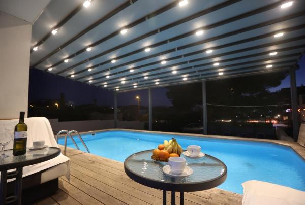 SPA Villa ALEMI, Private Pool, Sauna & Free Parking, Book  Hoteller i Zadar County med pool, Swimmingpool