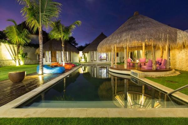 Villa Kaaiti - An Oasis of Serenity, Book  Hoteller i Bali med pool, Swimmingpool