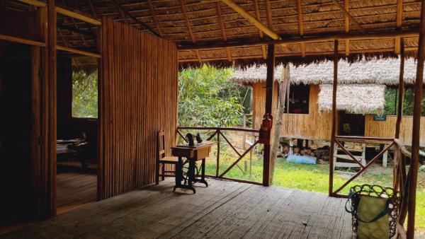 Castaña Amazon Park, Book  Madre de Dios hoteller med parkering, Parkering