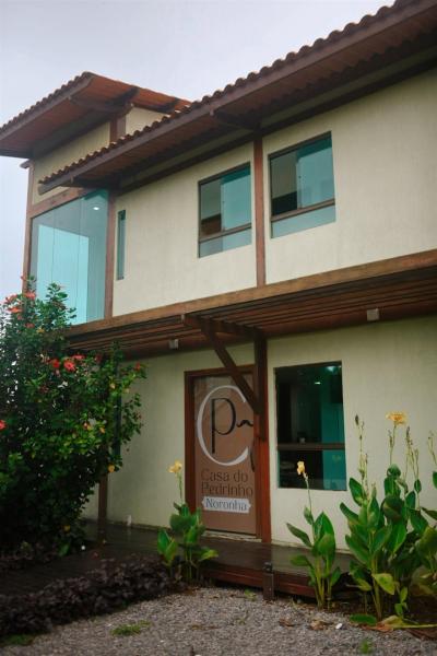 Casa do Pedrinho Noronha, Book  Pernambuco hoteller med parkering, Parkering