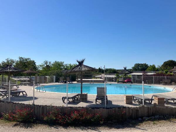 Camping Carrefour de l'Ardèche, Book  Saint-Remeze Ardèche