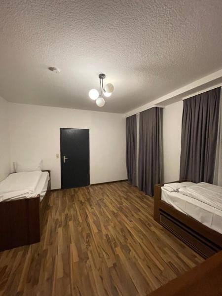 Hostel Casa Andalucia, Book  Hallbergmoos Upper Bavaria