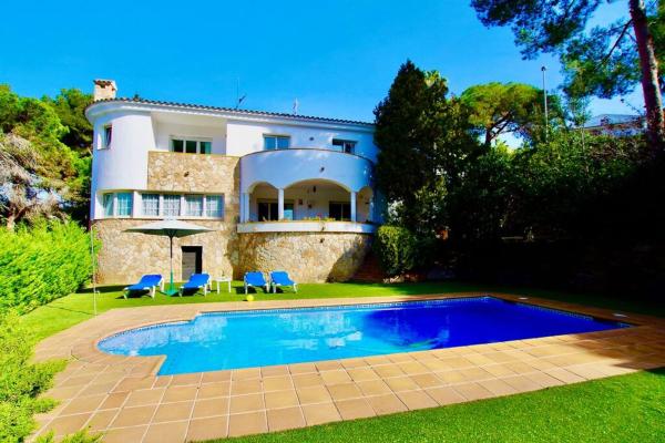 V&V LLORET- Villa Aurora, Book  Lloret de Mar Costa Brava