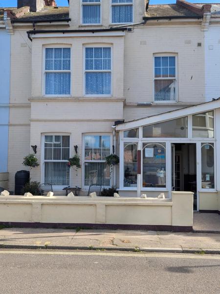 Kingswinford Guest House