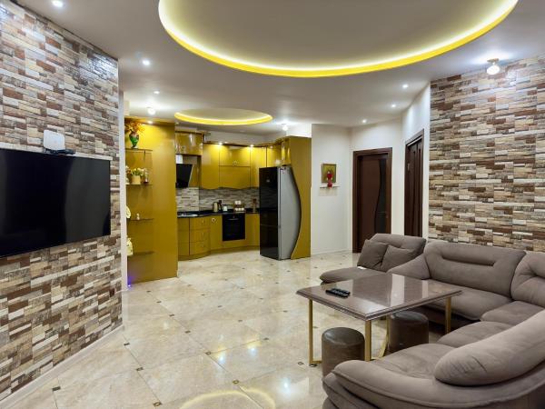 Grand Home Batumi, Book  Ajara hoteller med parkering, Parkering