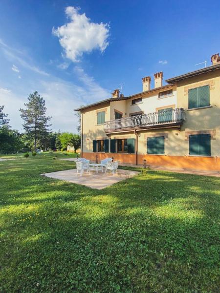 Agriturismo Villa Tadina, Book  Gualdo Tadino Umbrien