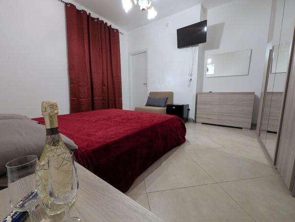 Fabianas Rooms, Book  Hoteller i Cilento Coast med parkering, Parkering