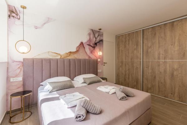 Diamond Luxury Rooms, Book  Split Split-Dalmatia County, nær Split Port