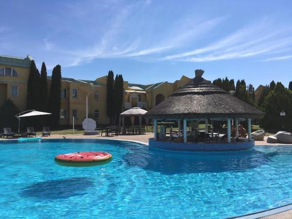 Mediterran Apartman with Pool, Book  Hoteller i Somogy med pool, Swimmingpool