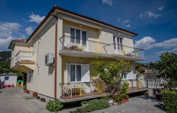 Apartments Ljubica Banjol, Book Lejlighed Rab 