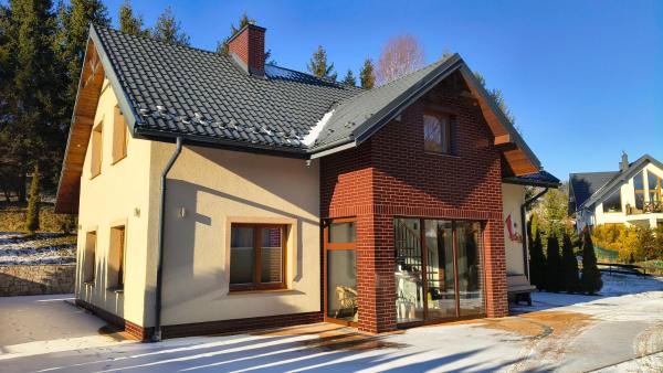 Alpina, Book  Lillepolen hoteller med parkering, Parkering