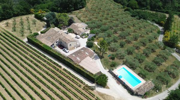 Gîtes Meynard et Lorie, Book  Vinsobres Drôme Provençale