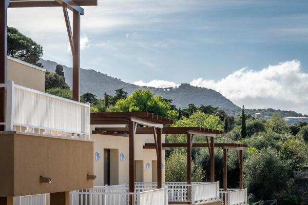 Domaine A Marella, Book  LʼÎle-Rousse hoteller med pool, Swimmingpool
