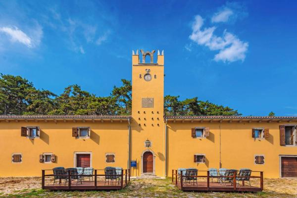 Kastel Pineta in Sveti Martin * Istrien, Book  Nedescina Central Istria