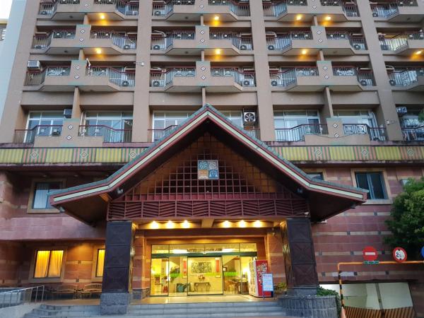 知本富爺飯店Chihpen Fuye Hotel, Book  Taitung County hoteller med parkering, Parkering