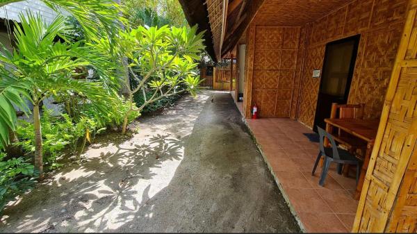 CafeMare Rooms, Book  Bantayan 