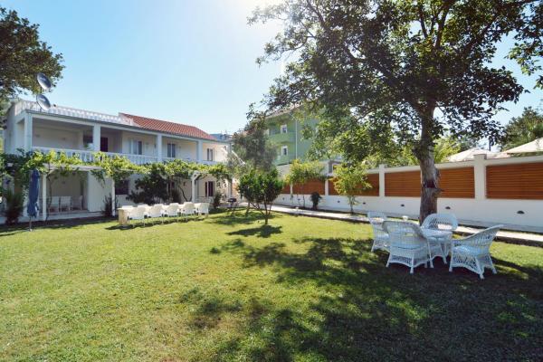 Jaz Garden Residence, Book  Budva hoteller med parkering, Parkering