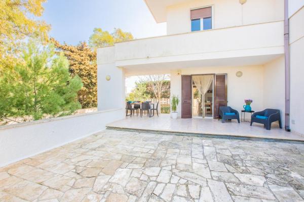 Villa Salento, Book  Torre Santa Sabina Valle d'Itria