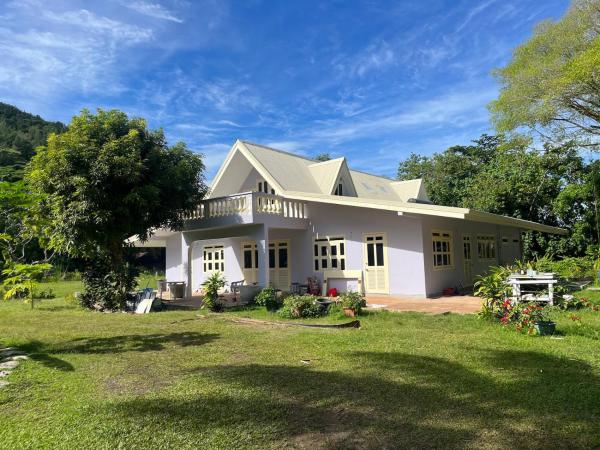 Waterlily House, Book  Huahine Fransk Polynesien