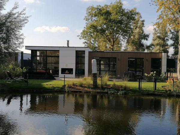 Bad Hoophuizen Chalet Villa MiaMari Nr Zuiderzee 12, Book Chalet Hulshorst 