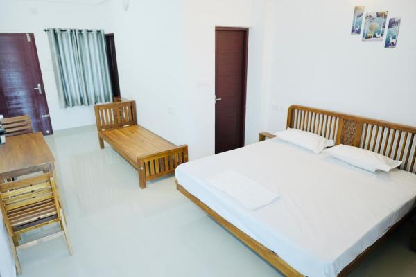 KPL Lodging, Book  Kottayam New Delhi