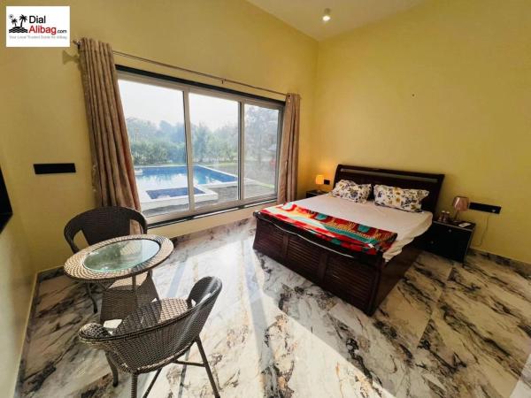 Aarambh Villa, Book  Hoteller i New Delhi med parkering, Parkering