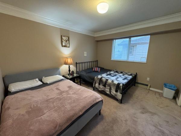 Nordel Way Guest House - Walk to Transit & Shopping - 20 Min to YVR, Book  Surrey 