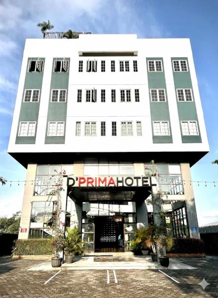 d\primahotel Yogyakarta, Book  Ngampilan hoteller med pool, Swimmingpool