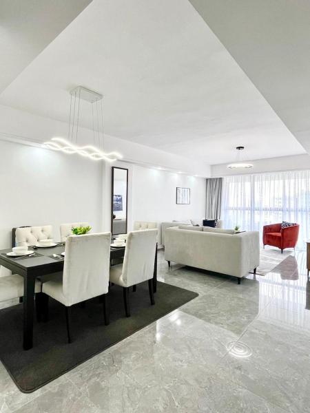 Executive three bedroom apartment which features a swimming pool, state of the art fully equipped gym and all modern unmatched luxurious facilities which offfers luxury lifestyle, Book Lejlighed Nairobi hoteller med pool, Swimmingpool