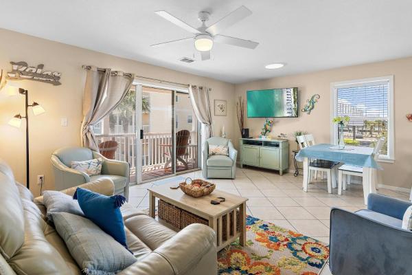 St. Martin Beachwalk Villas 321, Book  Destin Emerald Coast