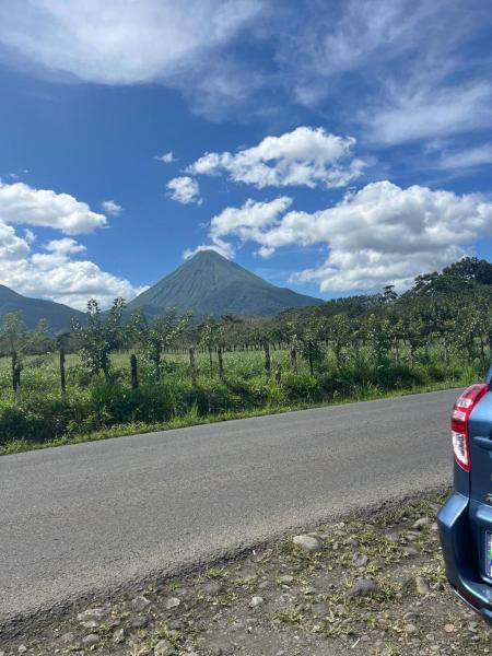 GuestHouse Detours CR, Book  Alajuela hoteller med parkering, Parkering