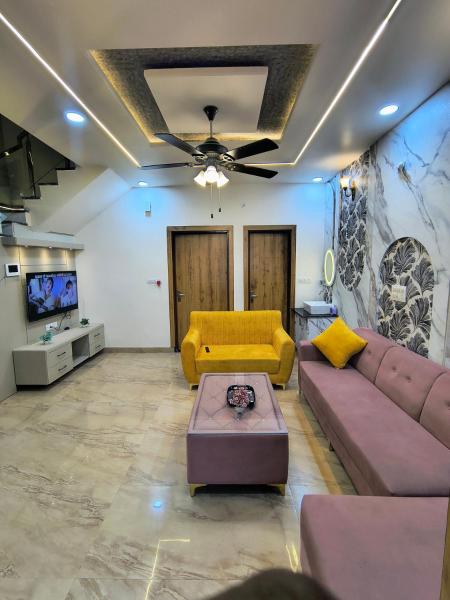 Haveli 3 room Independent Villa, Book  Rajasthan hoteller med parkering, Parkering
