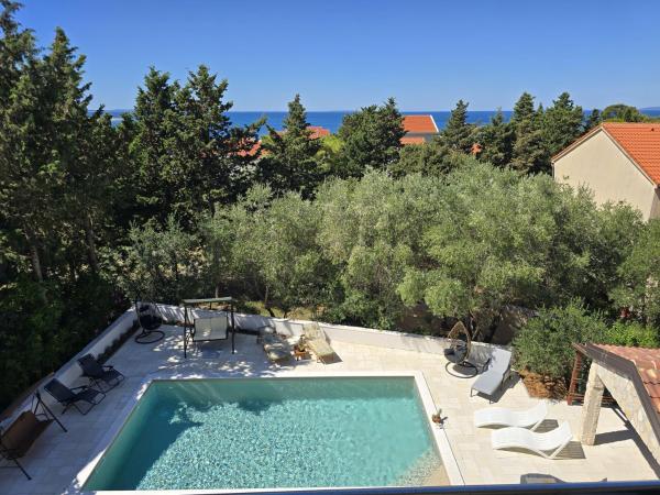 MIRABEL Apartments, Book Lejlighed Hoteller i Zadar County med pool, Swimmingpool