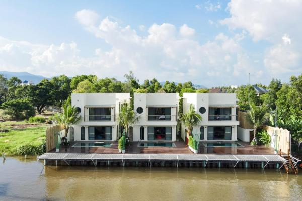 The B Relax House, Book Hotel Hoteller i Kampot-provinsen med pool, Swimmingpool