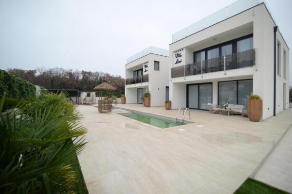 Villa Mare & Mimi Luxury Collection, Book  Hoteller i Poreč Riviera med pool, Swimmingpool