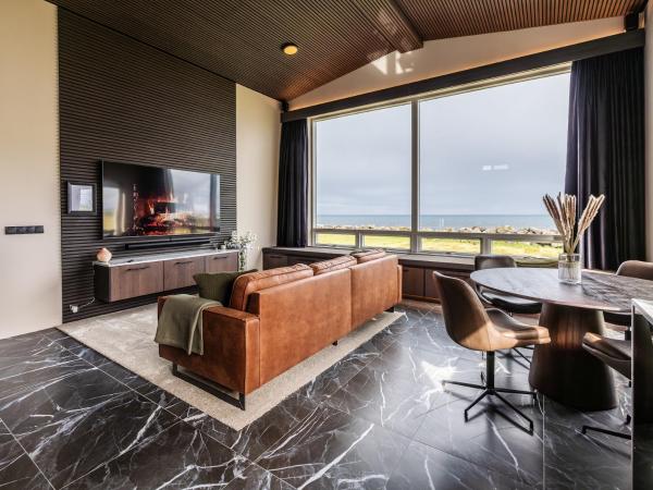 Bay View Villa, Book  Gardur 