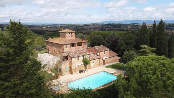 Villa le Rondini, Book  La Croce hoteller med pool, Swimmingpool