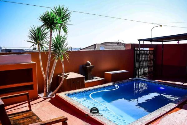 tp guesthouse, Book  Phomolong Gauteng