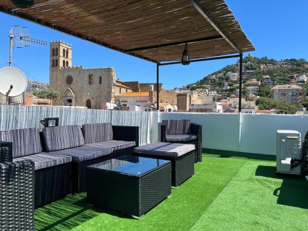 Seahomes Vacations - CentralVillage House at Beach, Book  Blanes Costa Brava