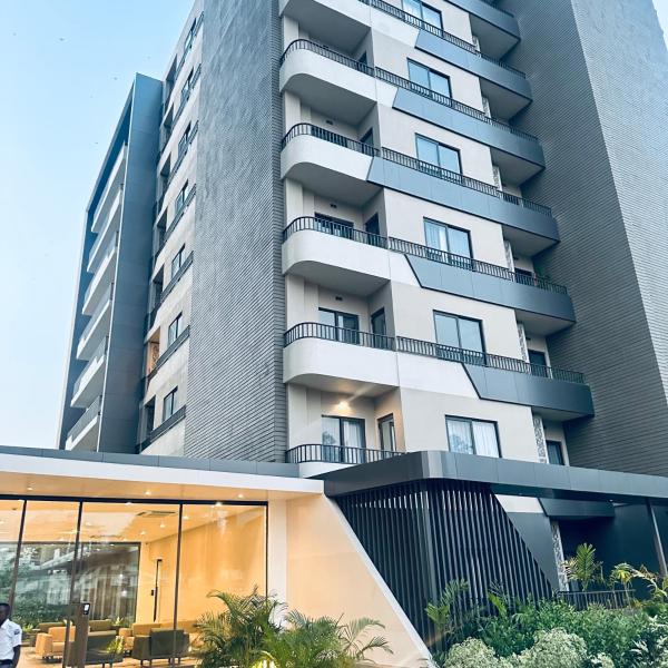 The Bantree by Tripview Apartments, Book Lejlighed Hoteller i Greater Accra med pool, Swimmingpool