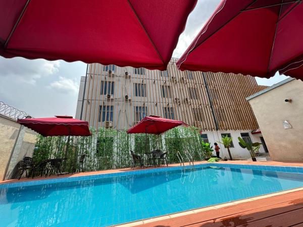 laCasa Hotel 中国人家, Book  Bangui Hoteller........... 